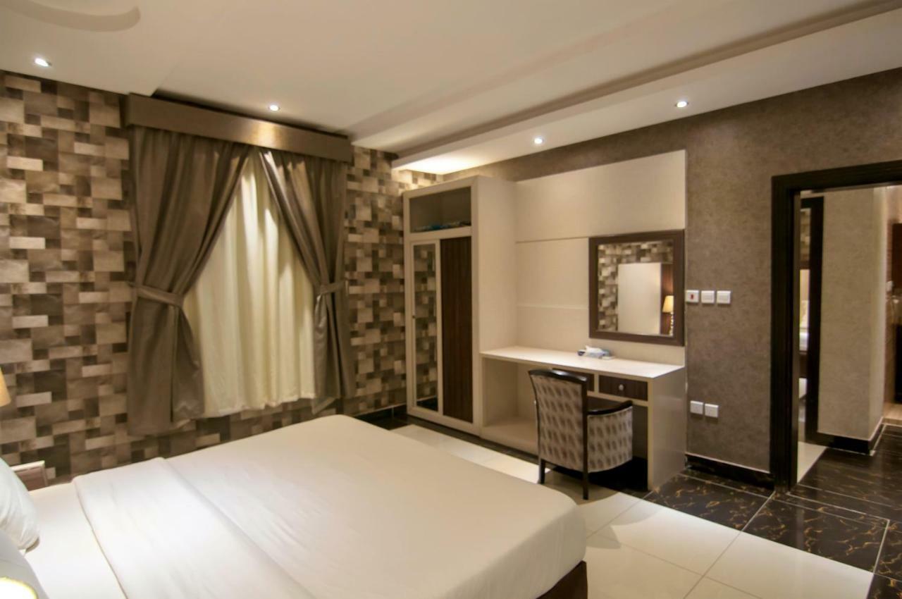 Elite Suites Hotel - Al Muruj Riade Exterior foto